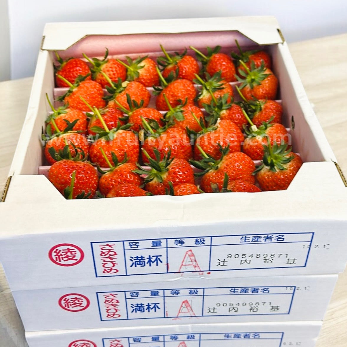 日本 香川 讚岐有柄士多啤梨禮盒🍓
